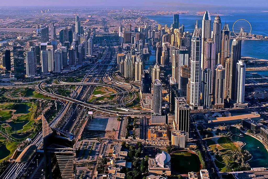 بيع قطعة أرض في دبي بنصف مليار درهم